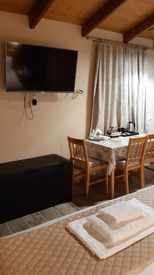 Room Near The Airport Pikérmi Szoba fotó