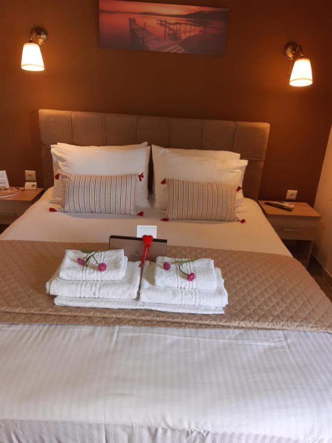 Room Near The Airport Pikérmi Kültér fotó